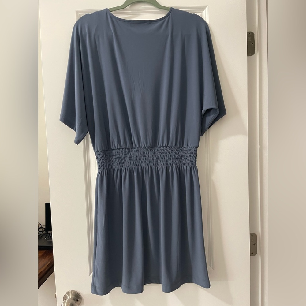 WHBM NWOT Kimono Sleeve Smocked Waist Dress - Picture 2 of 4